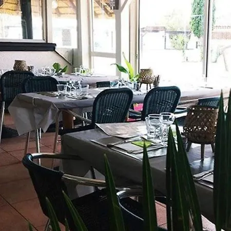 Mobil Pour 6 Pers. - Acces Pmr, Terrasse - Api-1-52-2173 Lattes
